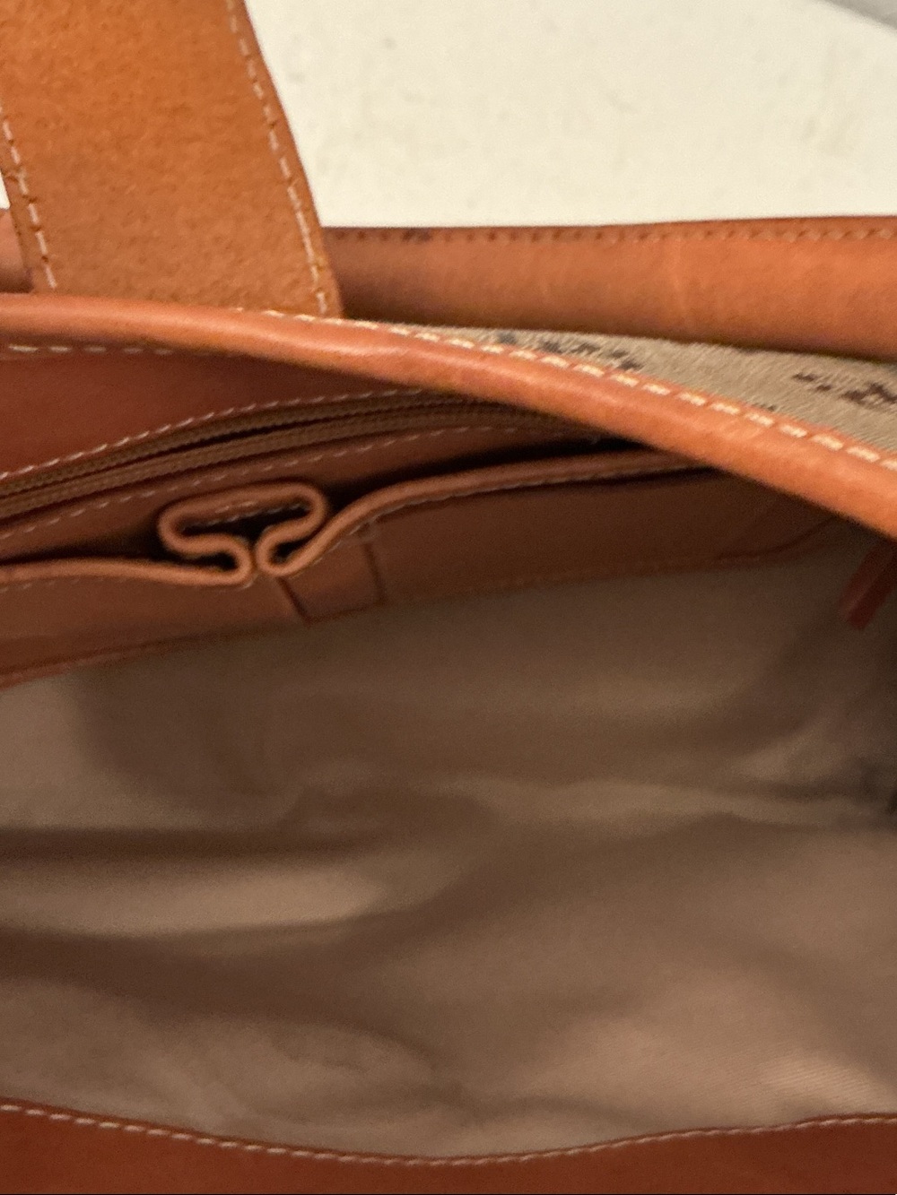 Dooney & Bourke Brown Canvas Shoulder Bag with Tan Leather Trim - Picture 6 of 6